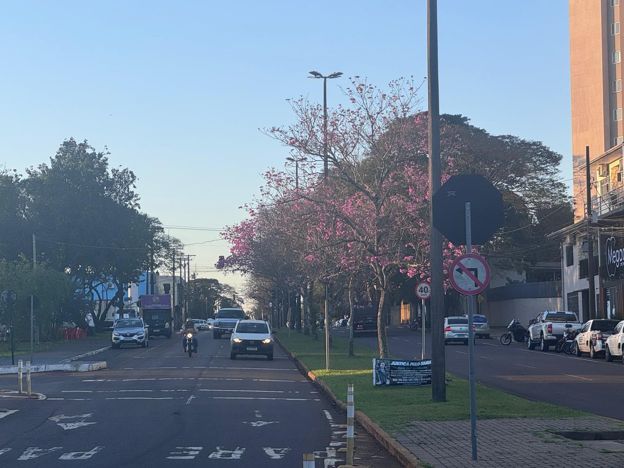 Semana mais quente deste inverno tem calor perto de 30°C em Cascavel Imagem referente a Semana mais quente deste inverno tem calor perto de 30°C em Cascavel