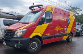 Homem de 39 anos sofre queda de caminhonete e fratura clavícula no Cascavel Velho