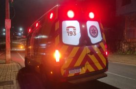 Motociclista fica ferido após bater em caminhonete no Cascavel Velho