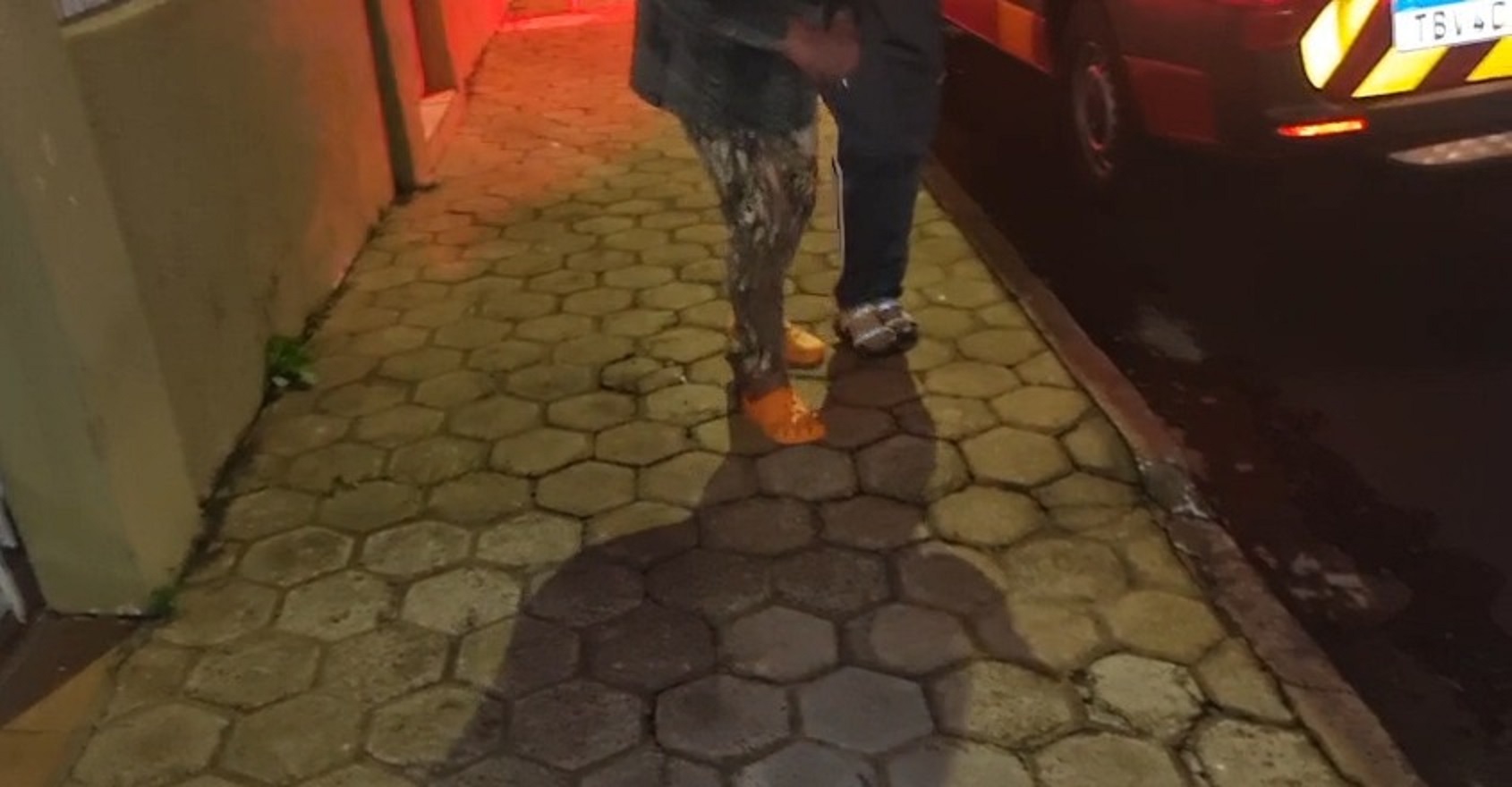 Idosa fica ferida após cair na rua no Bairro Parque Verde