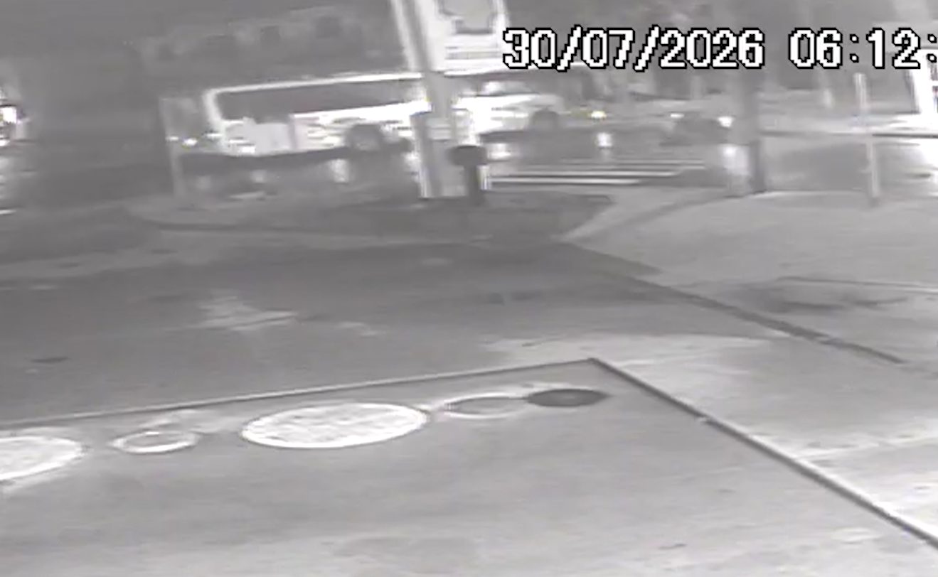 Novas imagens mostram colisão entre moto e ônibus no Santa Cruz