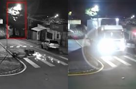 Vídeo mostra caminhão derrubando fiação e, logo na sequência, fios enroscam em motociclista