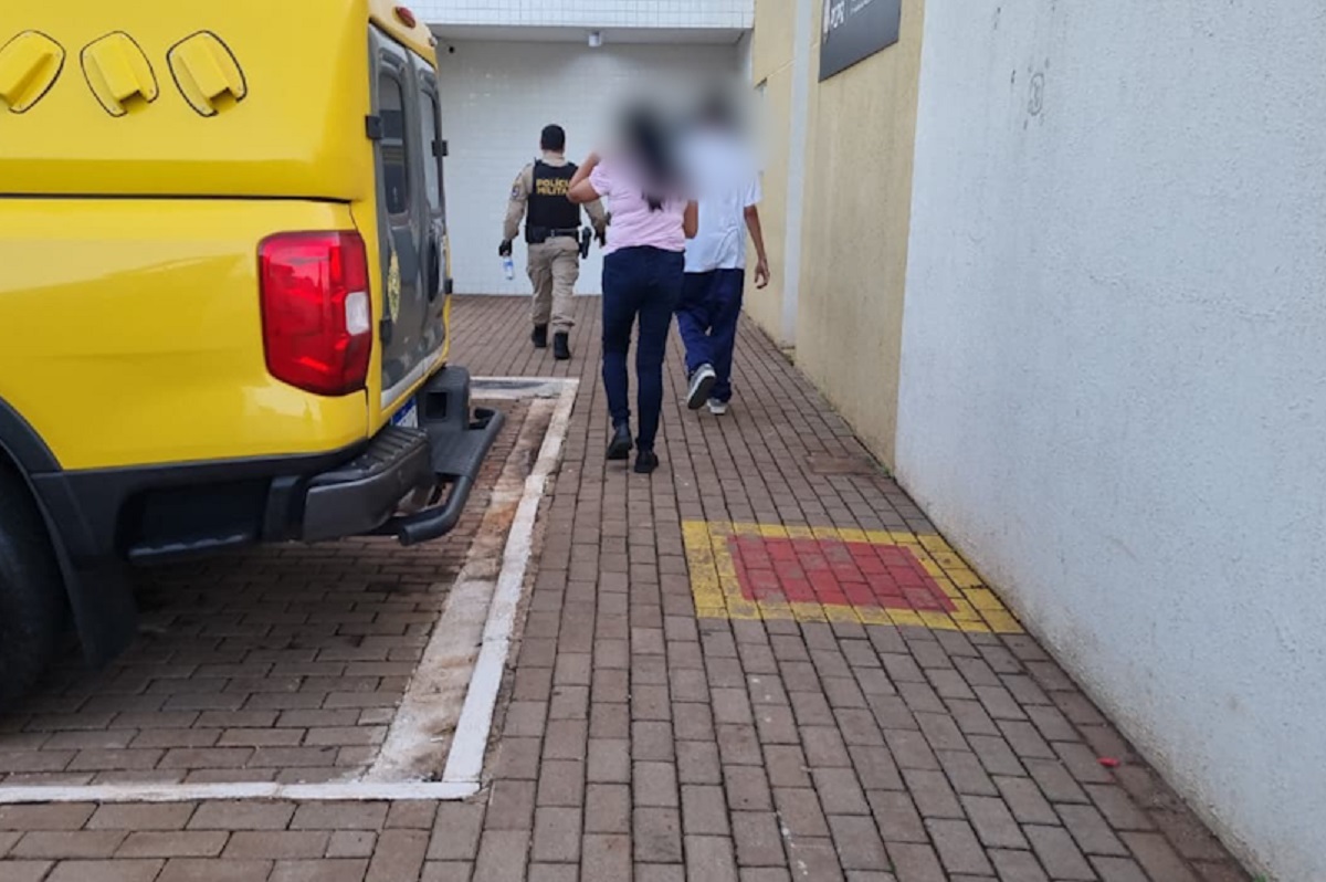 Adolescente é detido por desacato e injúria contra funcionários de colégio