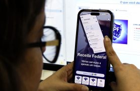 Receita paga nesta sexta-feira terceiro lote de restituição do IR 2026