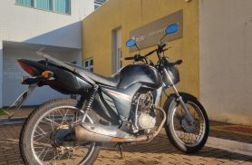 Moto sem emplacamento regular é apreendida pela PRF na BR-277 com placa de outra moto