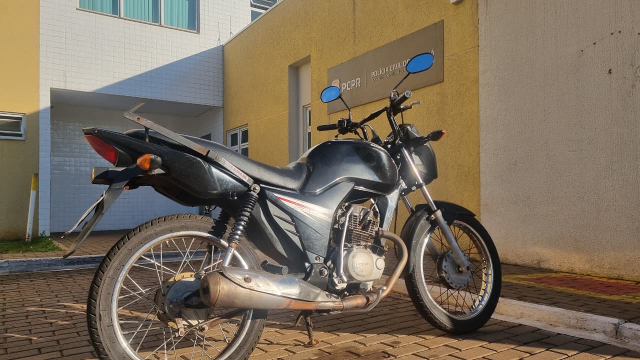 Moto sem emplacamento regular é apreendida pela PRF na BR-277 com placa de outra moto