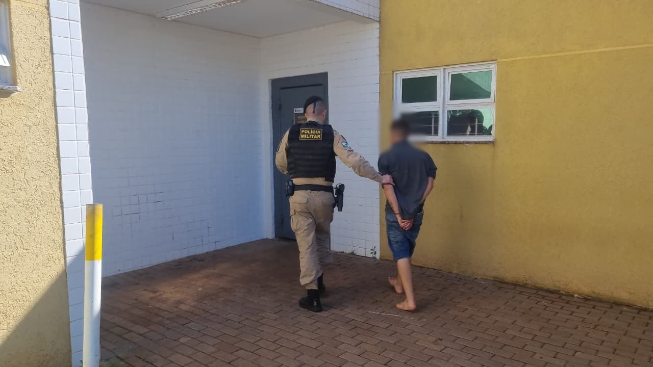 Armado, homem começa a pedir wi-fi em residências na Região Norte, é denunciado e acaba detido
