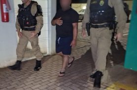 Discussão entre casal termina com prisão por violência doméstica no Bairro Santa Cruz