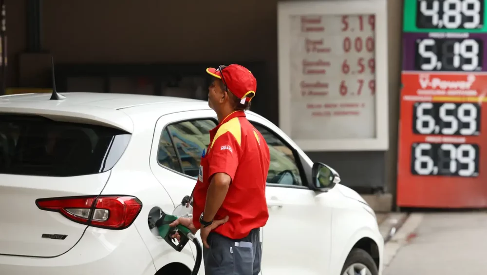 Aumento de etanol na gasolina divide opiniões sobre impacto em carros Imagem referente a Aumento de etanol na gasolina divide opiniões sobre impacto em carros