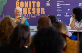 Projeto Vídeo nas Aldeias alerta para risco de perder acervo Projeto Vídeo nas Aldeias alerta para risco de perder acervo