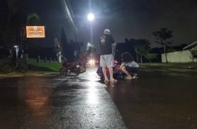 Mulheres ficam feridas após colisão na Rua Ipanema, no Periolo Mulheres ficam feridas após colisão na Rua Ipanema, no Periolo