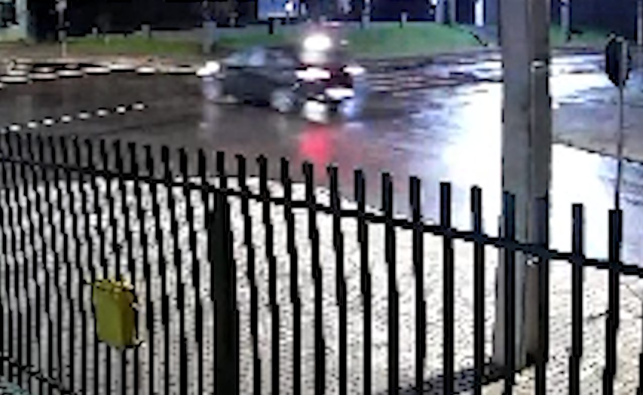Vídeo mostra carro fugindo após provocar acidente no Bairro Periolo