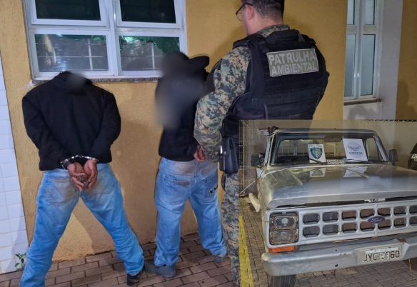 Caminhonete furtada em Cascavel é interceptada na BR-163; dupla é presa pela GM