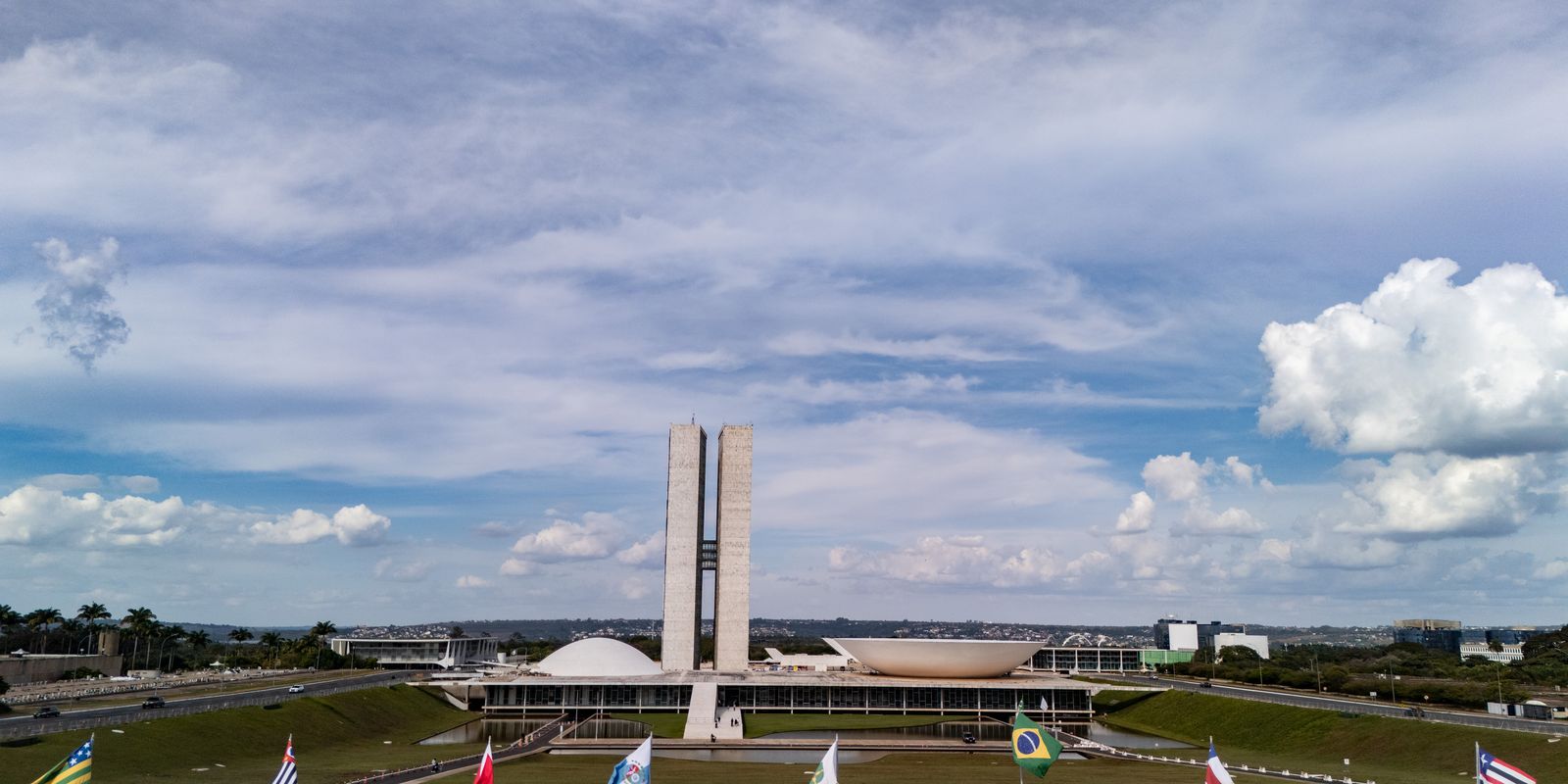 Imagem referente a Congresso volta do recesso sem previsão de plenário nesta semana