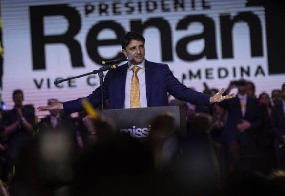 Renan Santos chama Sergio Moro de “vassalo” durante evento do Missão