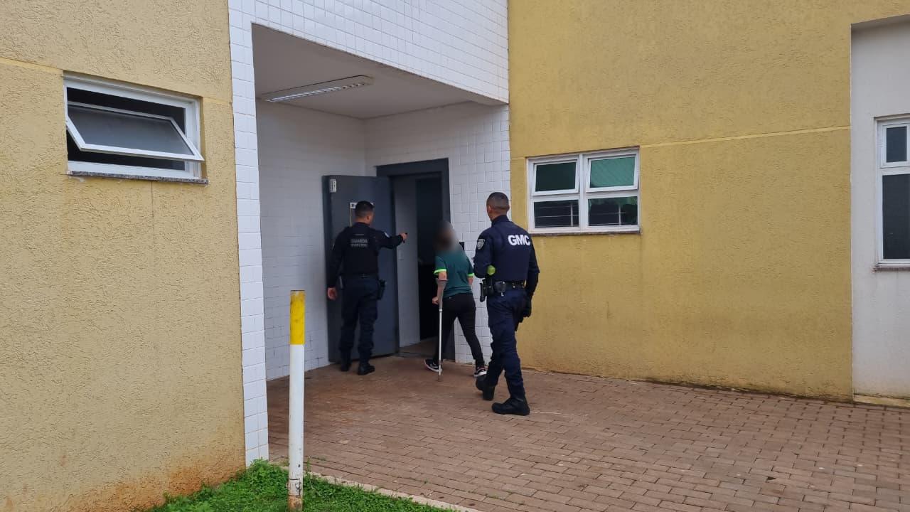 Mulher é detida pela Guarda Municipal após ser acusada de ameaçar a própria mãe em Cascavel