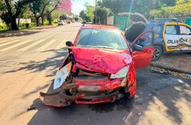 Viatura da GM se envolve em acidente durante perseguição a motociclista em Foz do Iguaçu