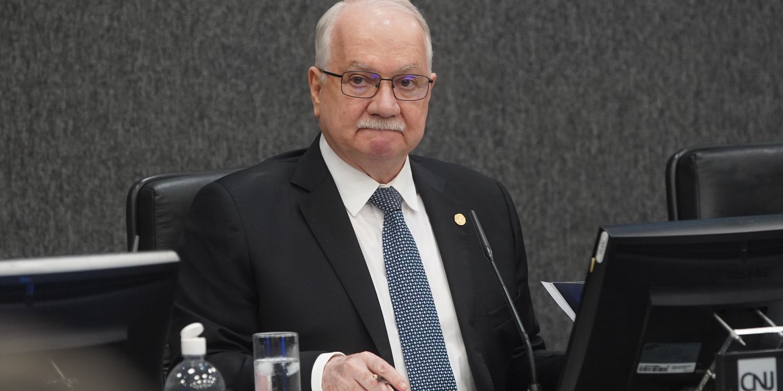 Imagem referente a Fachin vai propor no CNJ regras de conduta para juízes