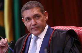 Urna eletrônica é patrimônio da democracia, diz presidente do TSE