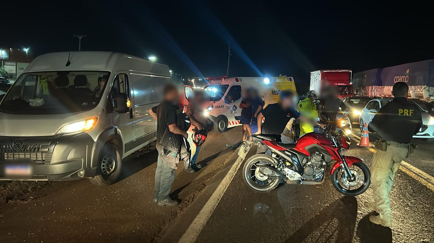 Acidente na BR-369 em Cascavel causa congestionamento e deixa mulher ferida