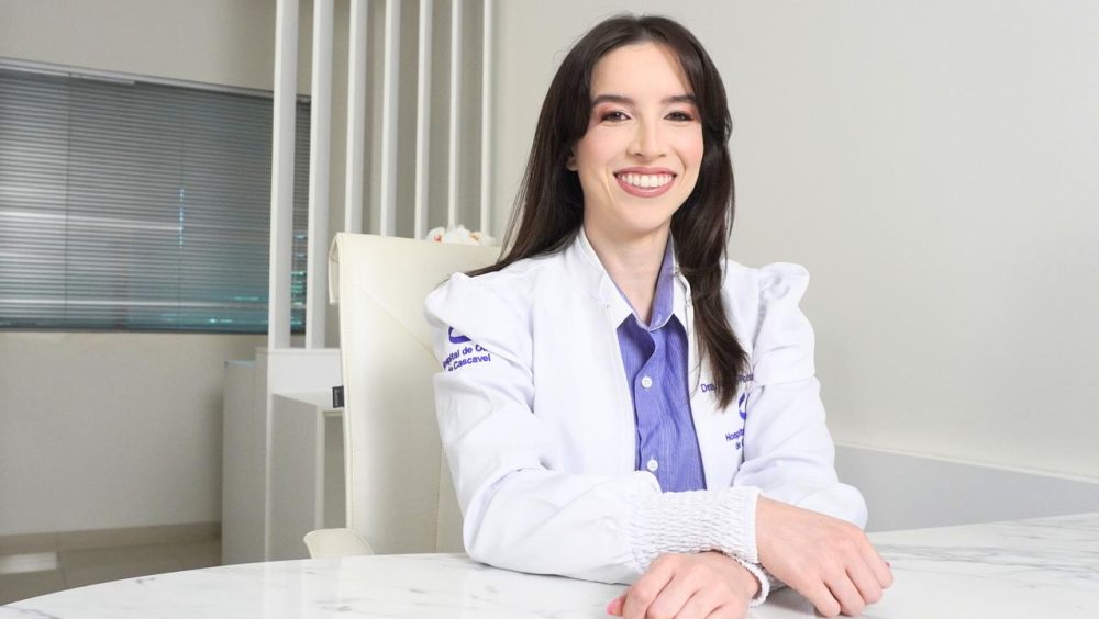 Blefaroplastia lidera cirurgias estéticas e exige cuidados com a saúde dos olhos Imagem referente a Blefaroplastia lidera cirurgias estéticas e exige cuidados com a saúde dos olhos