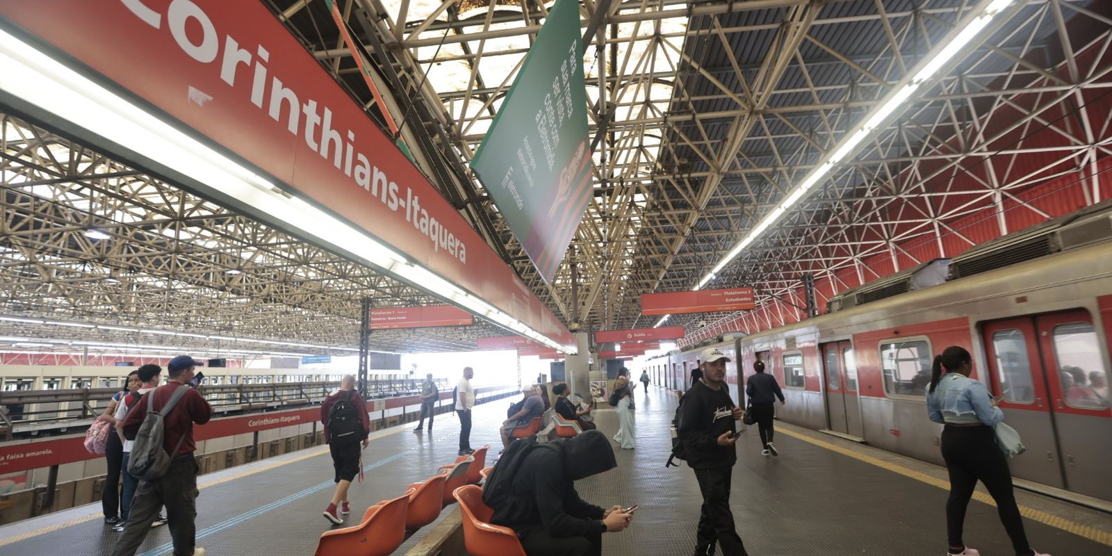 Imagem referente a Trabalhadores da CPTM realizam assembleia sobre continuidade da greve