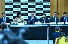 Operação Lívia combate rede que induzia jovens a suicídio na internet