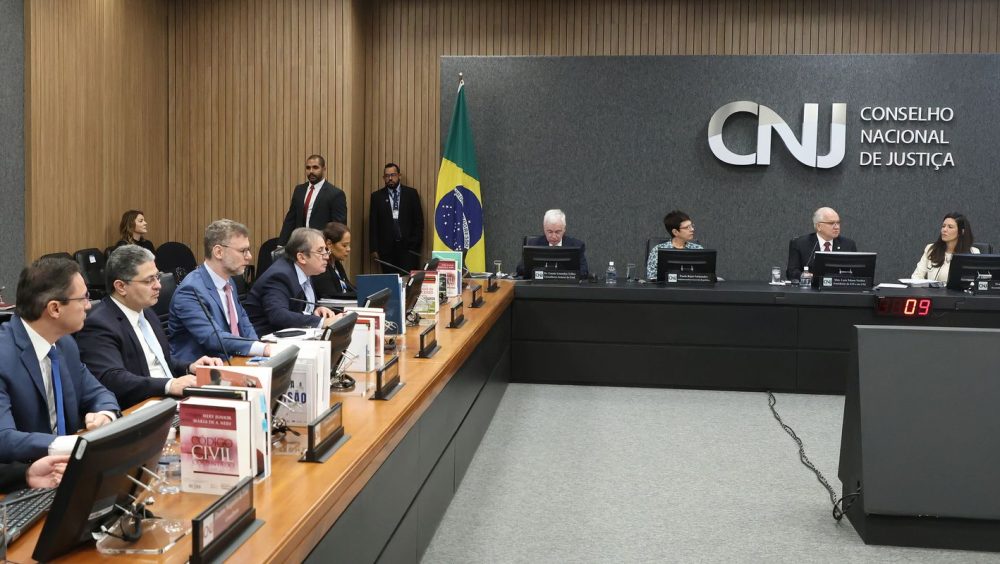CNJ afasta ex-juíza da Lava Jato por dois anos Imagem referente a CNJ afasta ex-juíza da Lava Jato por dois anos