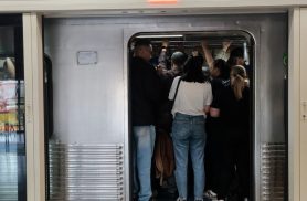 Usuários de trens mudam rotina por causa de greve da CPTM