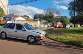 Colisão entre dois carros mobiliza Siate no Parque São Paulo, em Cascavel