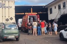 Homem sofre queda de três metros em oficina no Cascavel Velho e é socorrido pelo Siate