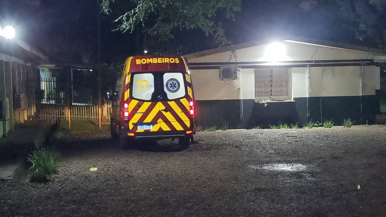 Adolescente de 12 anos sofre corte na cabeça após bolada em escola no Parque São Paulo