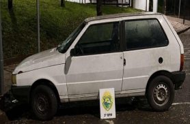 PM recupera Fiat Uno furtado poucas horas após o crime em Pato Branco