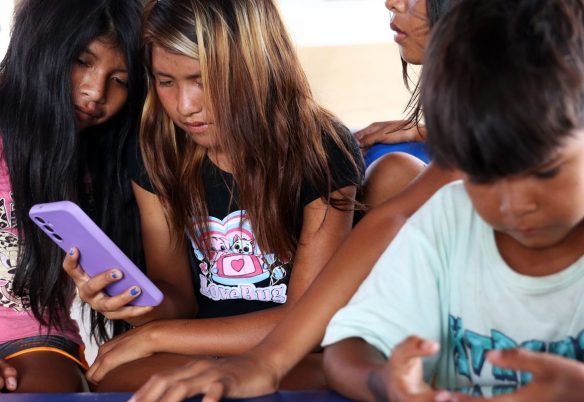 Lei que aumenta punição a crimes digitais contra crianças é sancionada
