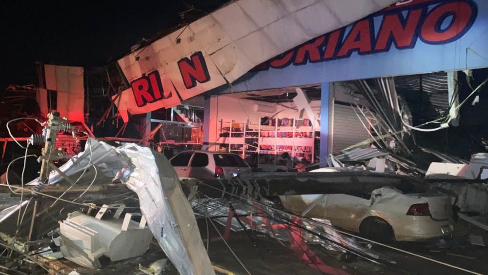 RS: Defesa Civil confirma uma morte e cinco feridos após ciclone bomba Imagem referente a RS: Defesa Civil confirma uma morte e cinco feridos após ciclone bomba