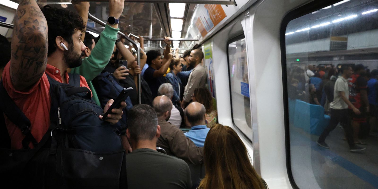 Imagem referente a Transportes antecipam horário de pico no Rio com previsão de ventania