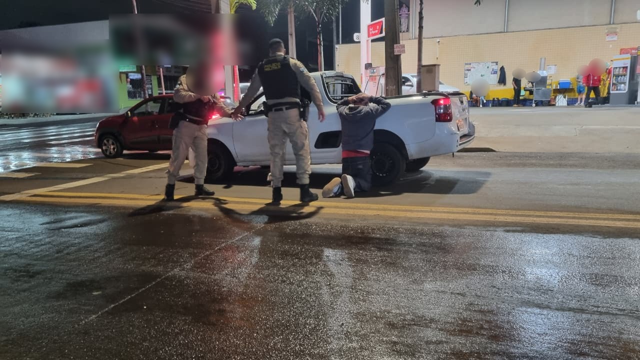 Homem é detido com arma de fogo após briga em posto de combustíveis em Cascavel
