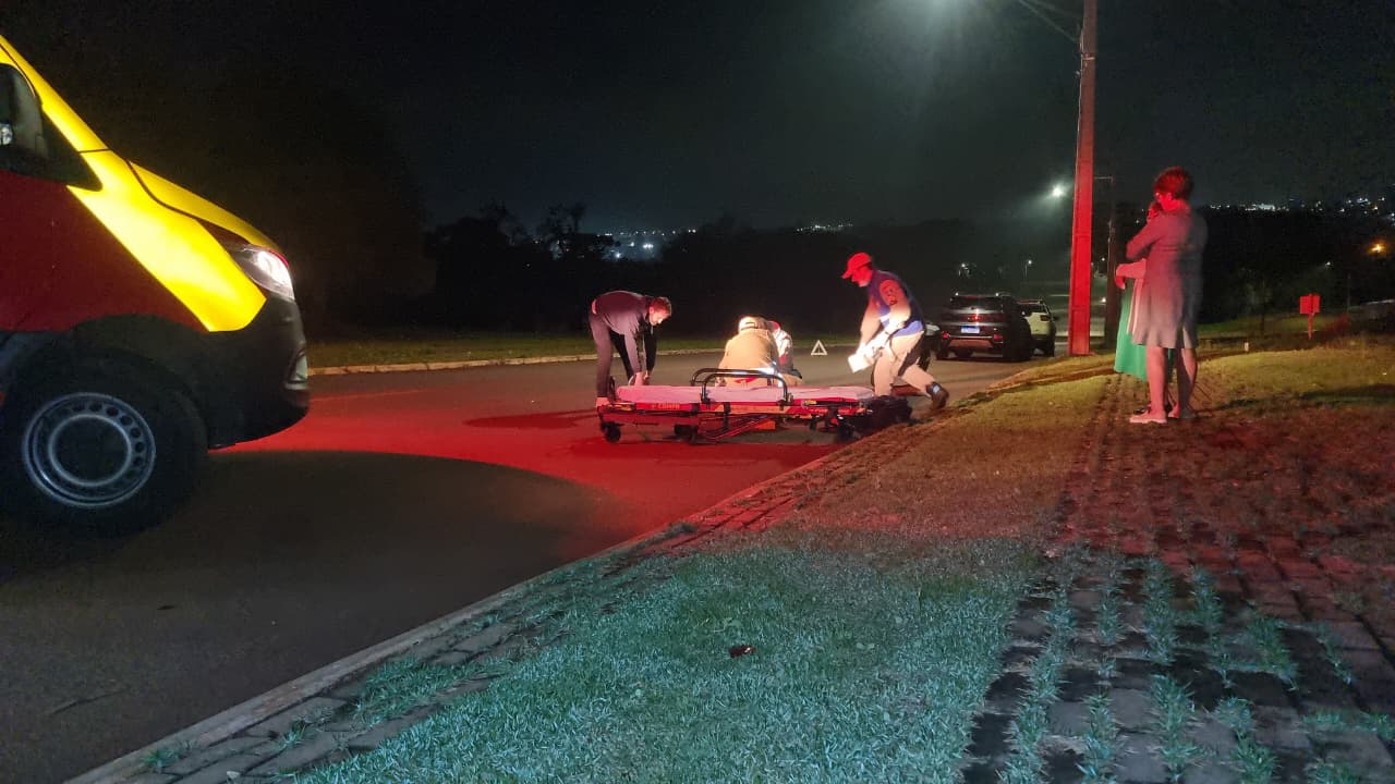 Colisão entre duas motos deixa dois homens feridos no Bairro Tropical