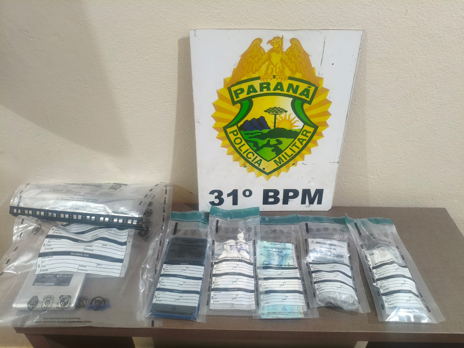PM prende homem e apreende 36 porções de cocaína durante ação contra o tráfico em Palotina Imagem referente a PM prende homem e apreende 36 porções de cocaína durante ação contra o tráfico em Palotina