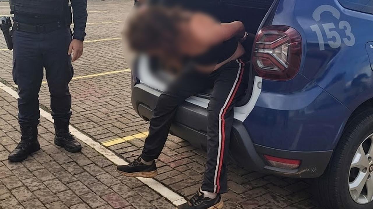 Mulher é detida após furtar garrafa de licor em supermercado na região norte de Cascavel