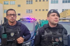“Foram pegos no ato”, diz GM sobre dupla detida após furto em depósito em Cascavel “Foram pegos no ato”, diz GM sobre dupla detida após furto em depósito em Cascavel