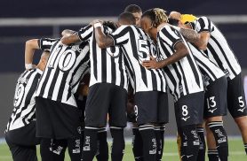 Botafogo faz golaço, mas Fluminense busca empate em clássico no Brasileirão