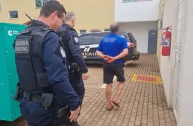 Homem é detido pela GM após agressão verbal contra esposa no Cascavel Velho