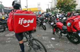 Anvisa libera venda de medicamentos por plataformas como iFood e Rapp