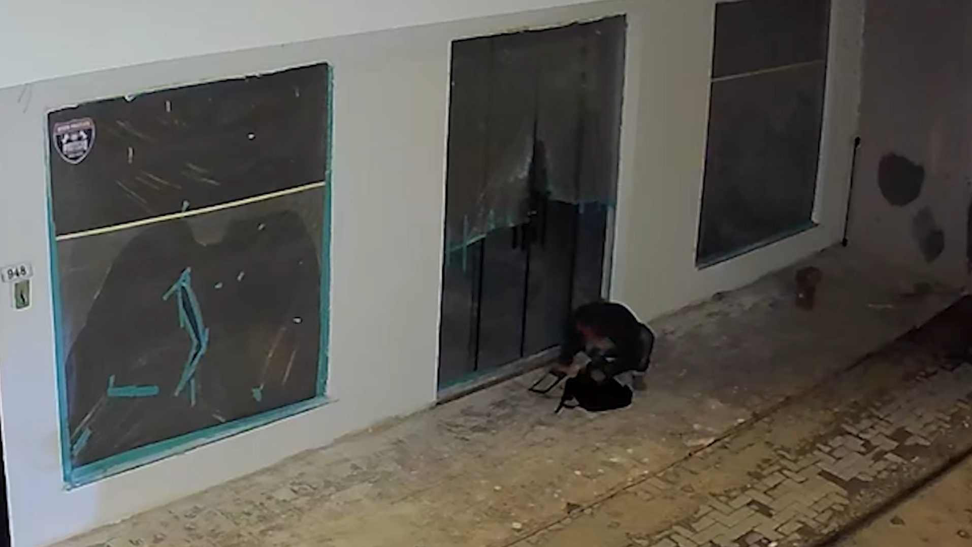 Furto em obra no Bairro Pacaembu, em Cascavel, é flagrado por câmera de segurança