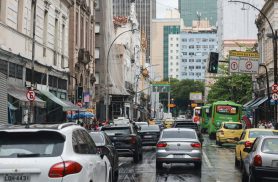 Adesivo eleitoral pode levar à perda da cobertura de seguro