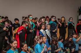 Seminário reúne profissionais da educação para formação e troca de experiências em Cascavel