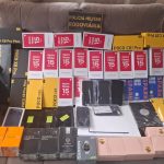 Imagem relativa a PM apreende celulares, perfumes e MacBooks sem documentação em ônibus que saiu de Cascavel