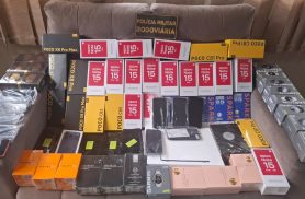 PM apreende celulares, perfumes e MacBooks sem documentação em ônibus que saiu de Cascavel PM apreende celulares, perfumes e MacBooks sem documentação em ônibus que saiu de Cascavel
