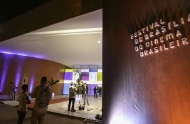 Festival de cinema de Brasília vive impasse; classe artística repudia